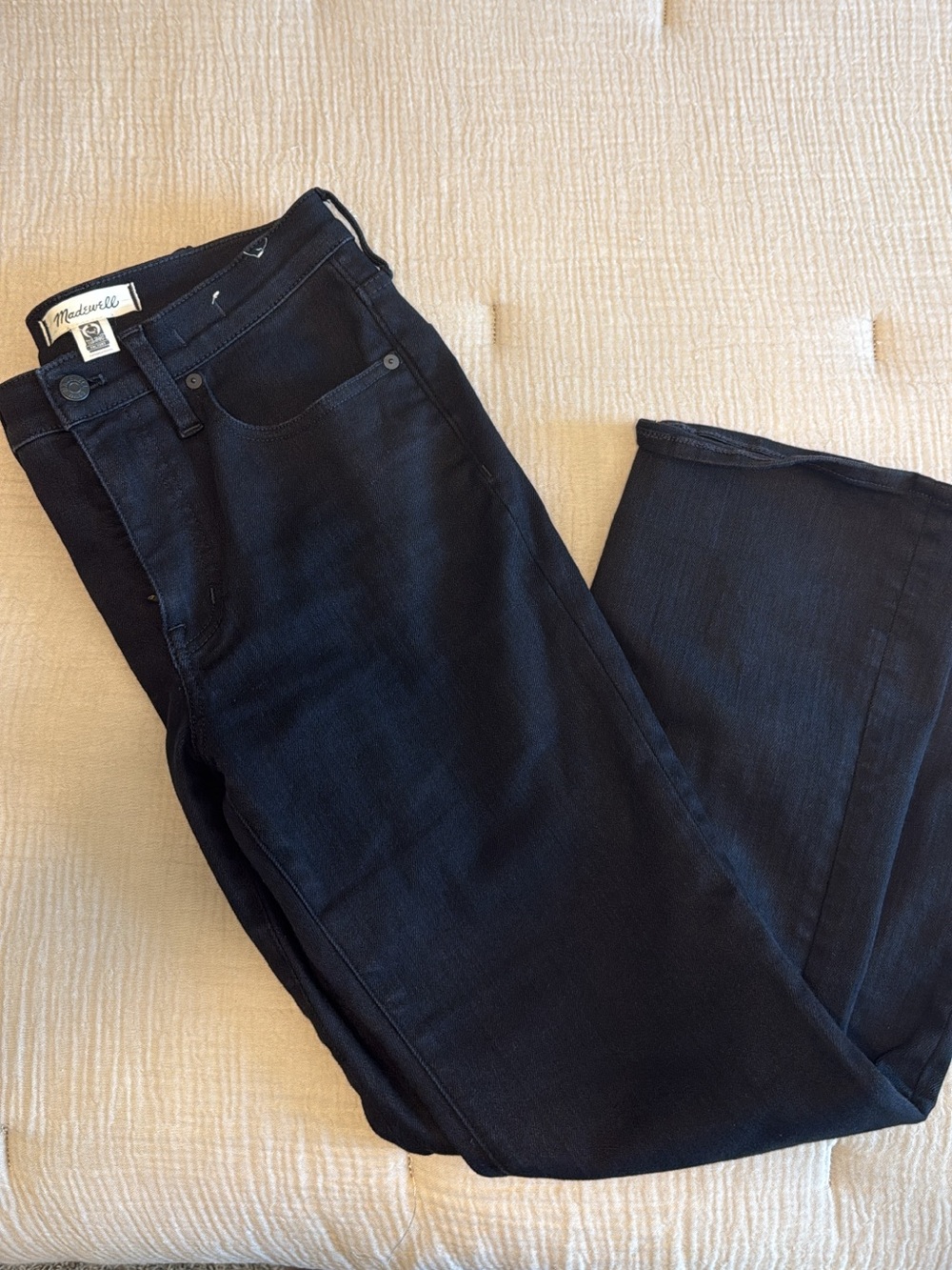 Madewell Mid-rise kick out crop jeans